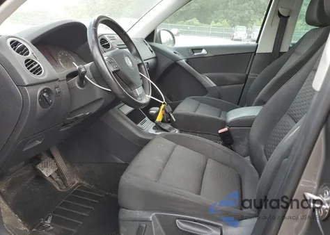 2009 Volkswagen Tiguan S from USA, damaged, VIN WVGAV75N39W003838